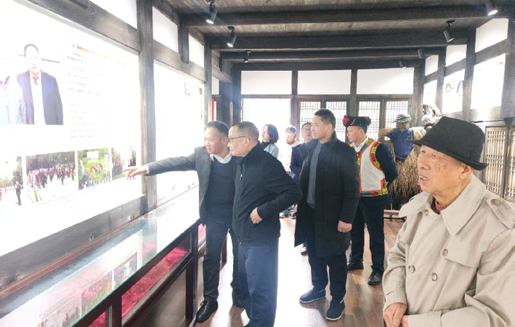 眉山市党史和地方志编纂中心赴洪雅县调研党史和地方志工作
