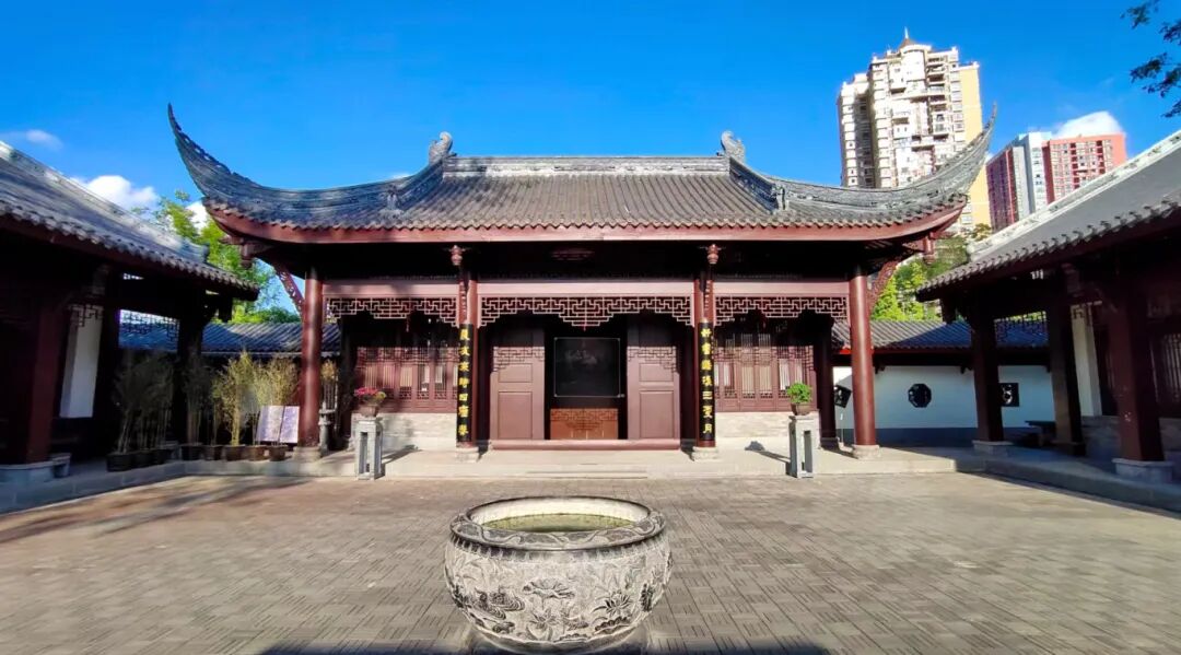 南充北湖公园内嘉湖书院(2024年6月19日李永平 摄,图源:四川方志图库)2.jpg