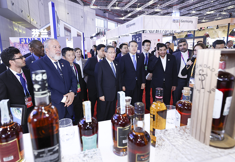 李强出席第六届进博会开幕式并发表主旨演讲「相关图片」